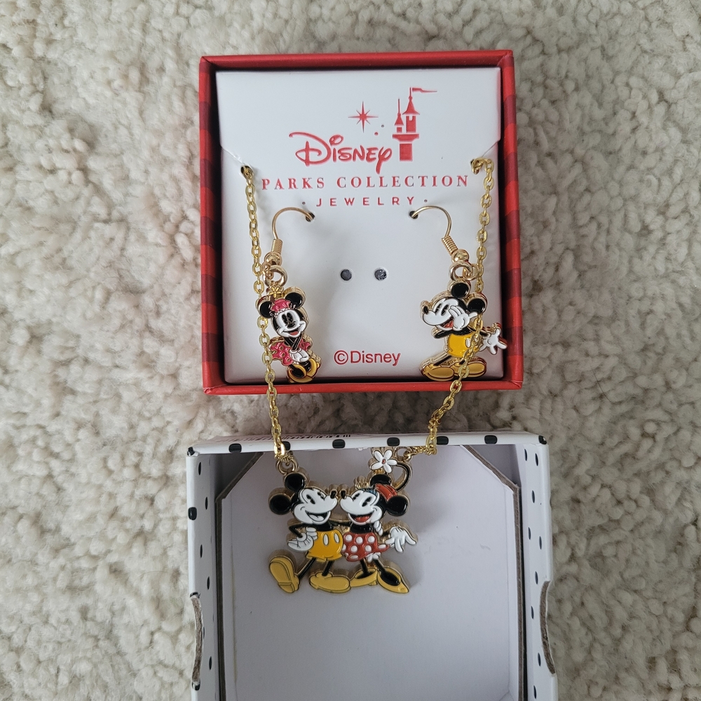 Disney Mickey and Minnie Jewelry Set